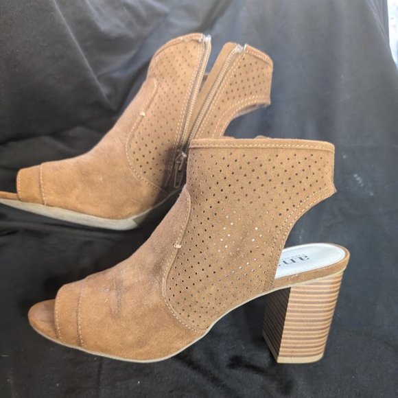 Peep Toe Heels - Caramel - Picture 3 of 5